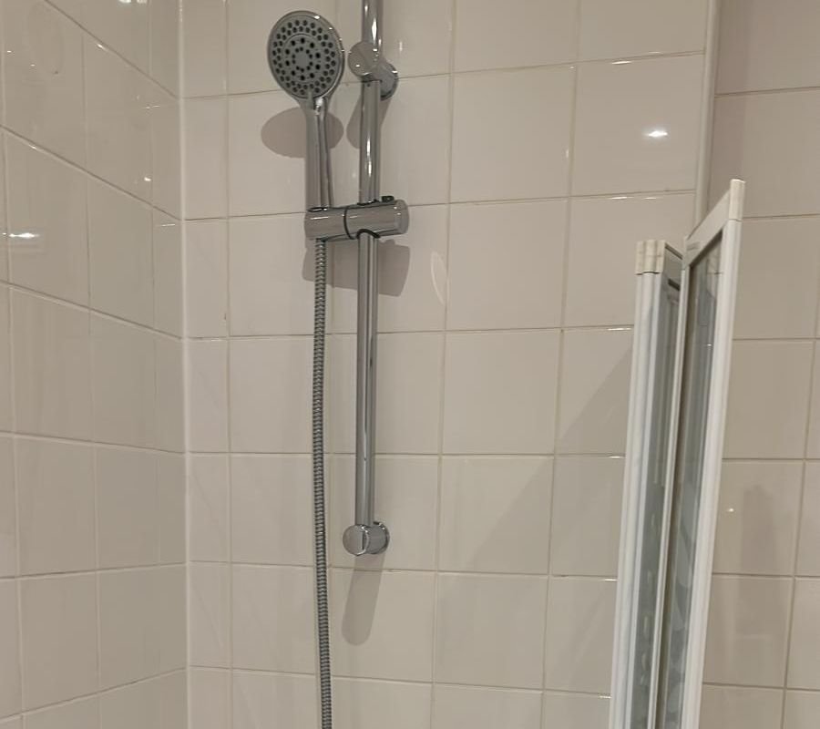 personalised-end-of-tenancy-cleaning-bathroom-after Personalised end of tenancy cleaning. Bathroom - after the cleaning service.